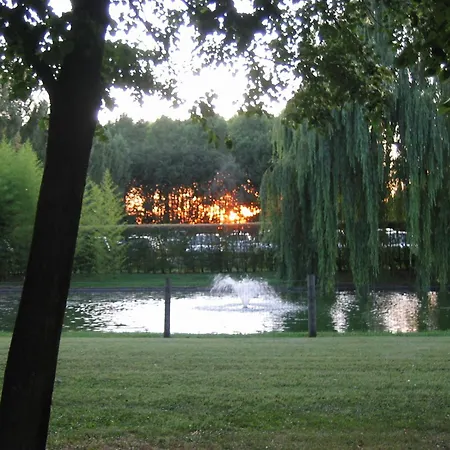 Κατάλυμα σε φάρμα La Lupa *